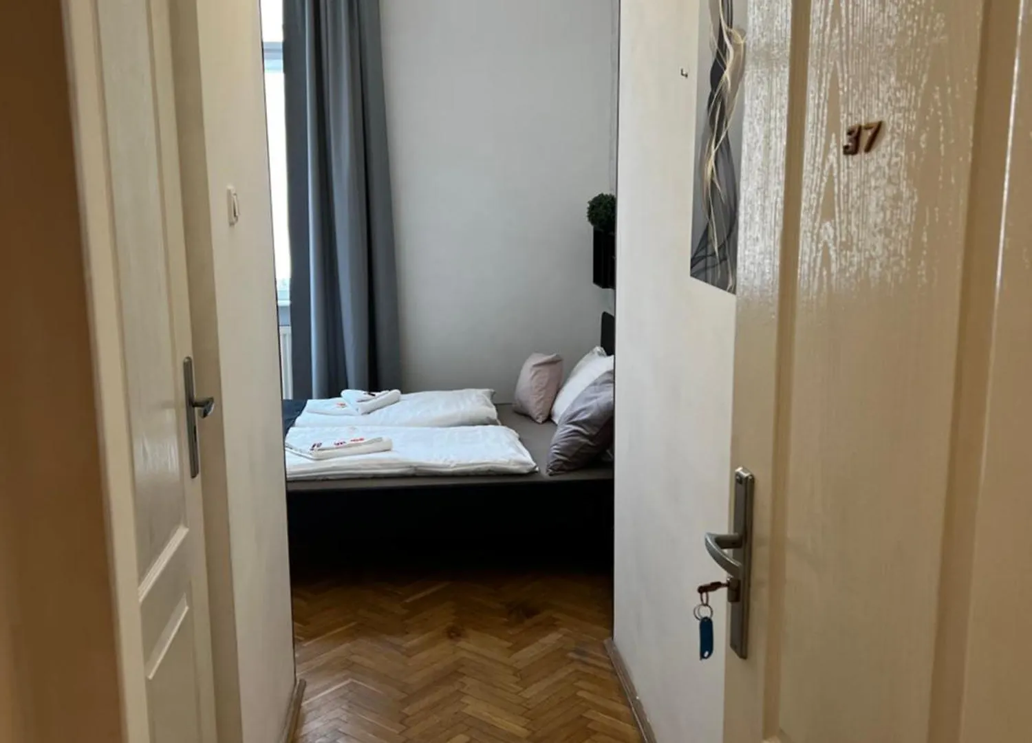 Habitación en casa particular Spring Roses Downtown Boutique Hotel 2 On The Famous Vaci Fashion Street Free Coffee, Tee Budapest Hungría